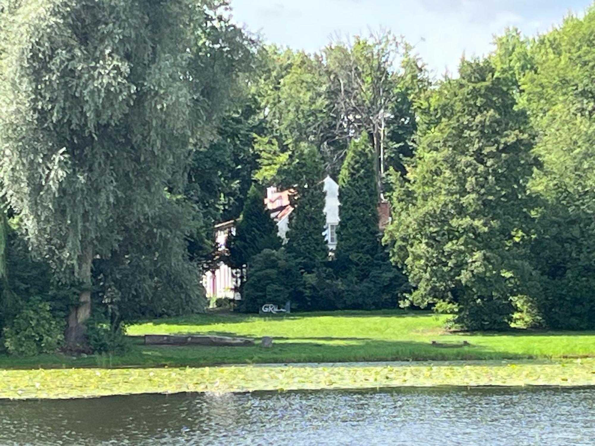 Dedek Park - Historyczny Dworek W Pieknym Parku Skaryszewskim Obok Stadionu Narodowego Warsaw Ngoại thất bức ảnh