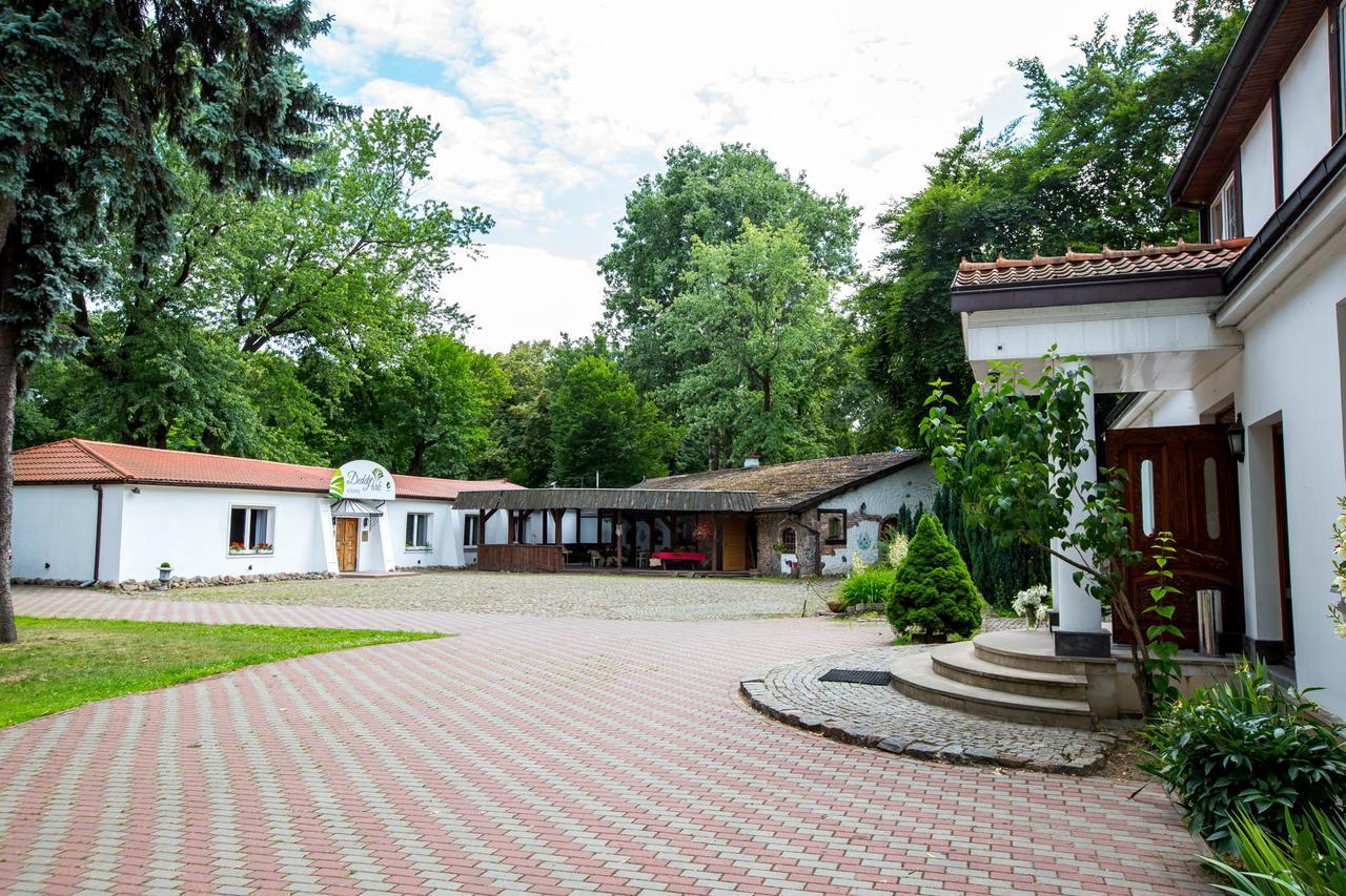 Dedek Park - Historyczny Dworek W Pieknym Parku Skaryszewskim Obok Stadionu Narodowego Warsaw Ngoại thất bức ảnh